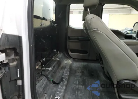 2018 Ford F150 Super Cab из США, поврежденный, VIN 1FTEX1C56JKE86060